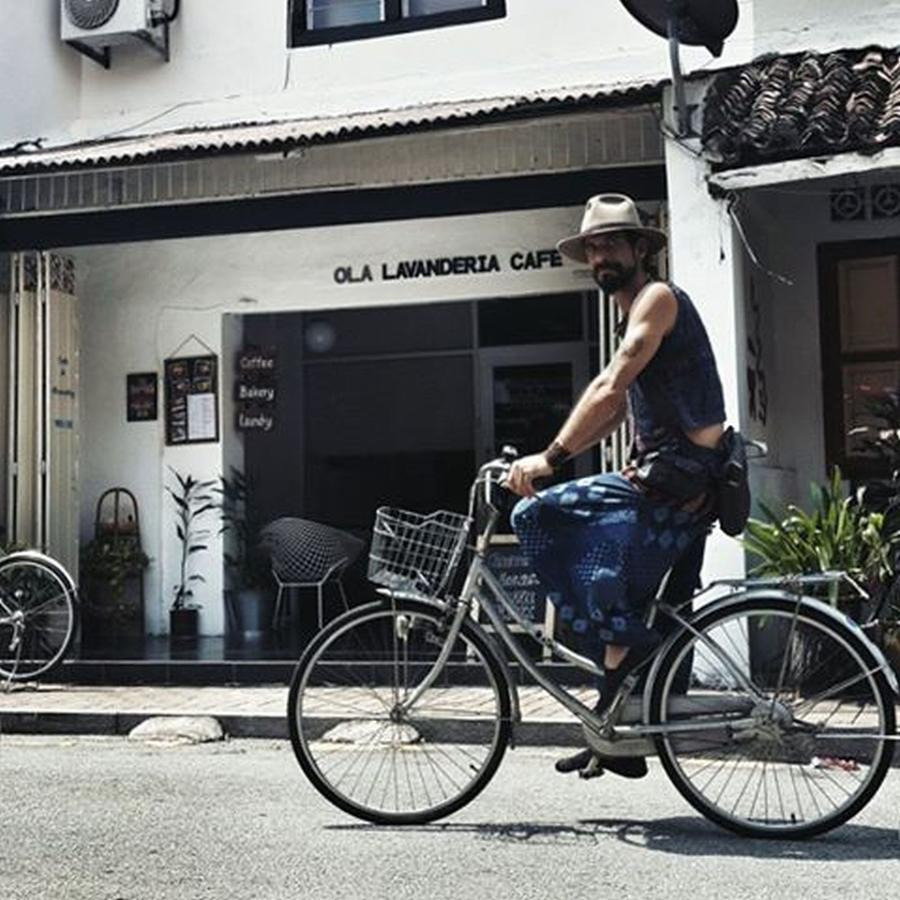 Ola Lavanderia Cafe Malacca Exterior photo