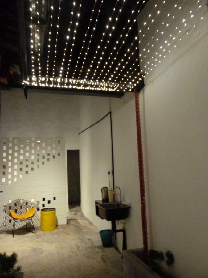 Ola Lavanderia Cafe Malacca Exterior photo